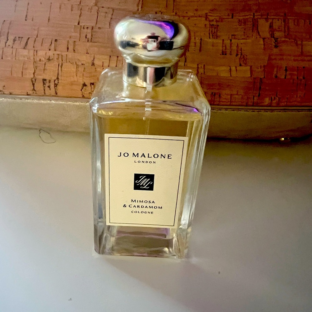 Jo Malone Cologne with Silver Cap